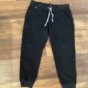 Figs Womens black size xlarge scrub jogger style pants